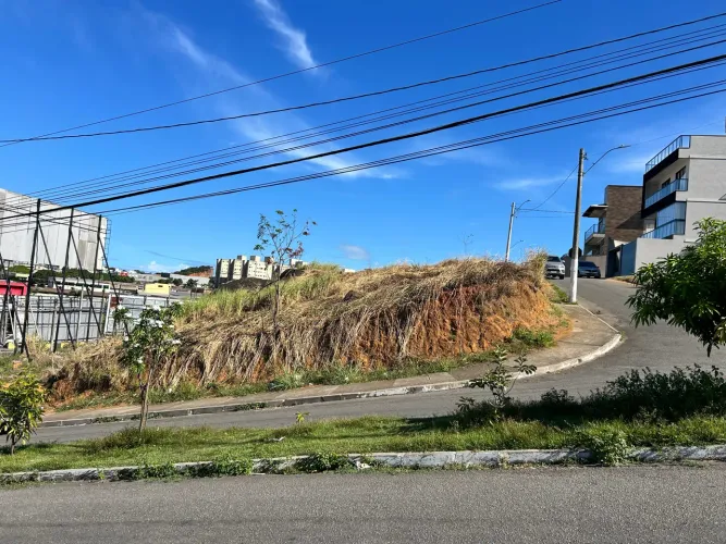 Vendo terreno Colinas de Vila Velha
