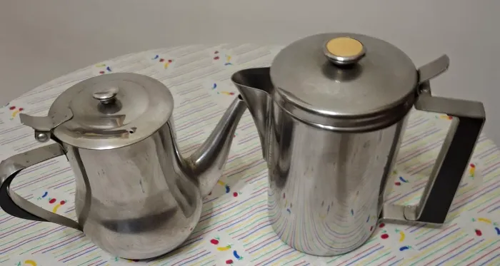 bule de café e leite em aço inox