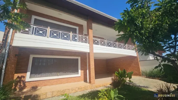 Casa à venda com 4 quartos - Jardim Magnólia, Campinas, SP