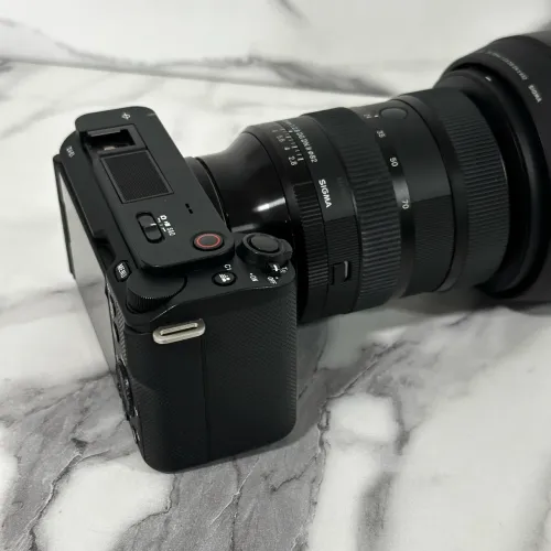 Kit Sony ZV-E1 + Sigma 24-70mm f/2.8 DG DN II ? Seminovo