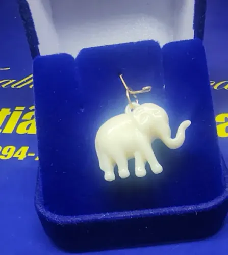 Pingente Elefante Argola Ouro 18 kilates Peso 2.20 Grama 20 mm x 15 mm                    