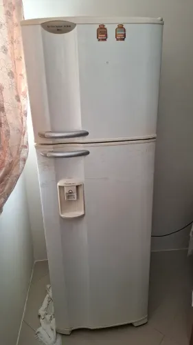 Geladeira Electrolux usada