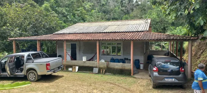 Otimo sitio com pasto Pedro de Toledo SP