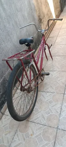 Bicicleta aro 26 adulto falta o pneu dianteiro 