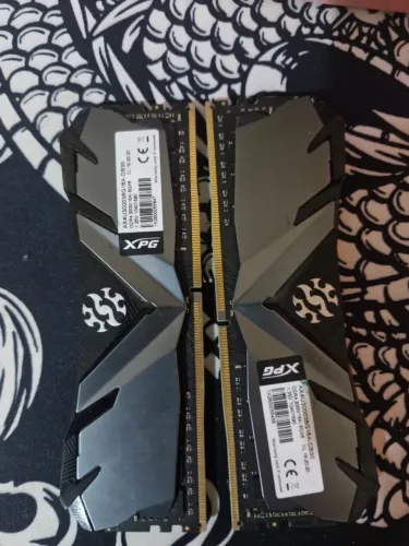 Kit Memória RAM XPG Gammix D30 16GB (2x8GB) DDR4 3000MHz Dual Channel - Cinza