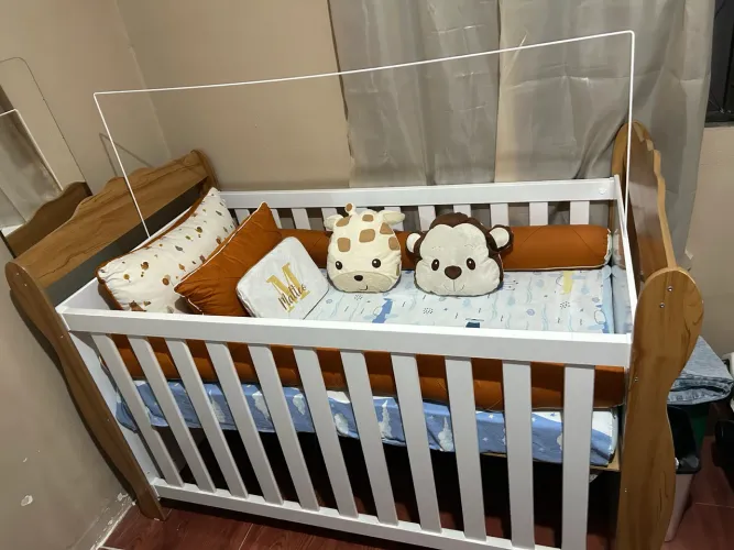 Berço de bebê em perfeito estado