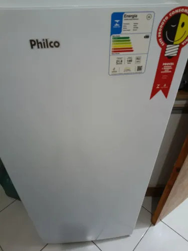 Vendo Freezer Philco novíssimo 140L muito bom, pouquíssimo uso 