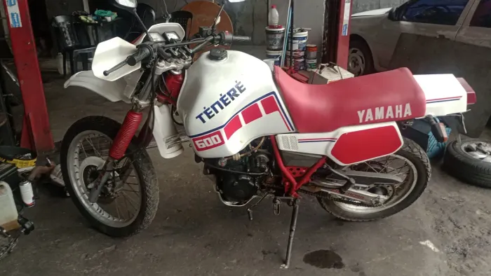 Moto zerada moto ok pintura ok freios ok