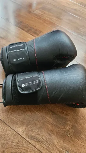 Luvas de treino 14oz Outshock - Nunca usadas.