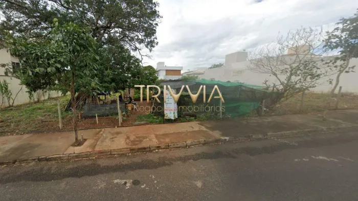 Lote em Área Valorizada.
