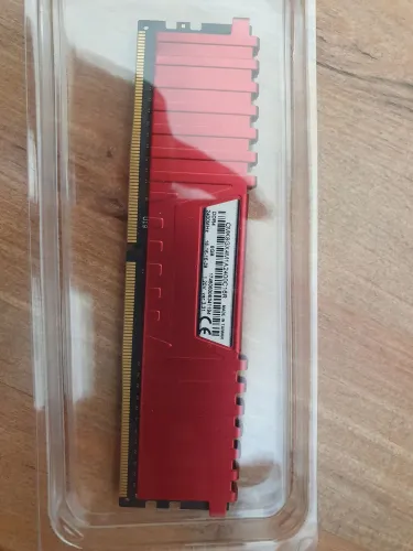 Lpx Vengeance 8gb 2400mhz cl16 ddr4 Corsair