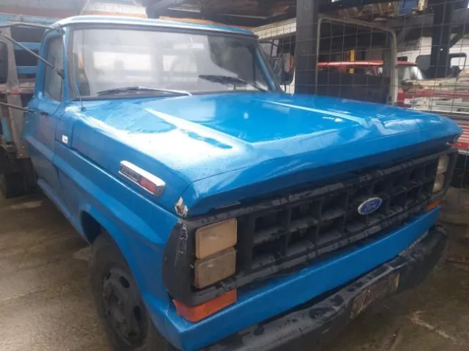 Peças F1000 F4000 F350 Sucata F1000 F4000 F350 Peças F-1000 Peças
