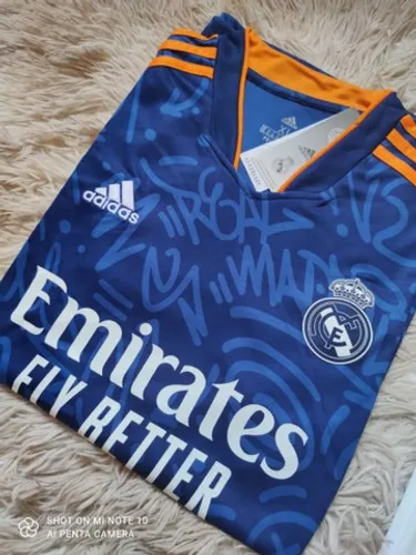 Camiseta de time real Madrid lançamento 21/22