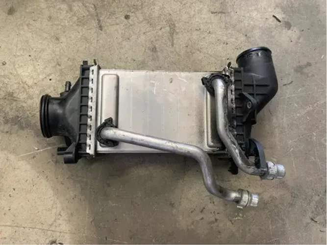 Intercooler (a2740900414) Mercedes Glc250
