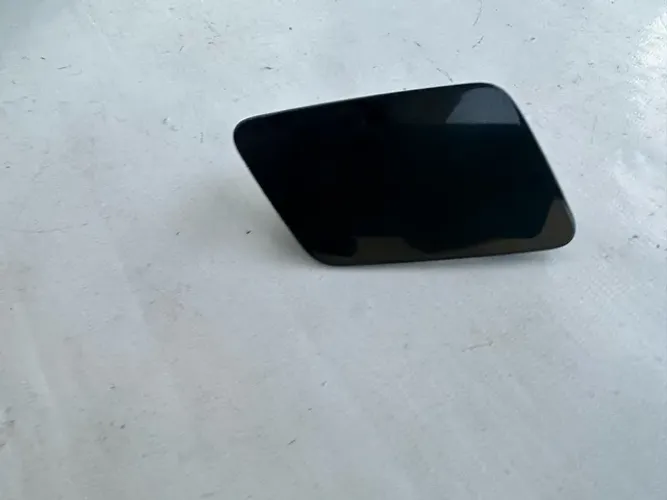 Tampa Esguicho Farol Direito Tiguan 2012 a 2017