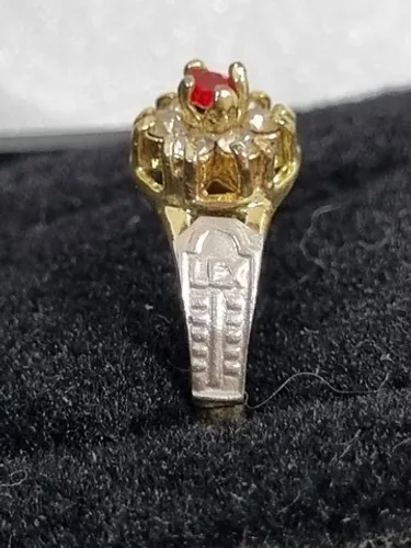 Anel de formatura direito feminino banhado a ouro 18k