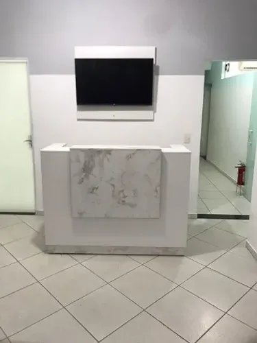 BALCÃO DE RECEPÇÃO