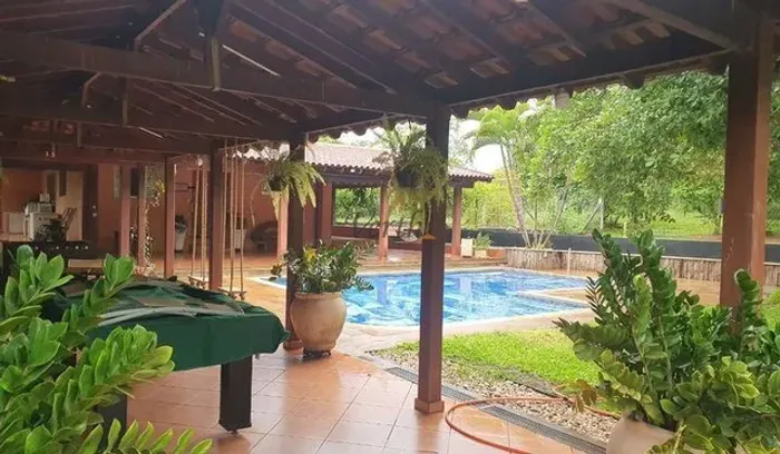 Chacara de 3 alqueires com 3 casas à venda em São José do Rio Preto - SP