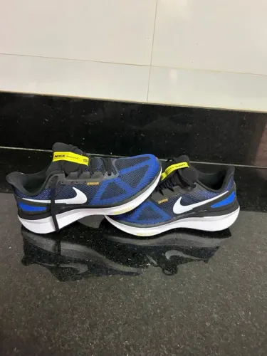 Nike Structure 25 <br>Condição: 10/10<br>Número: 39