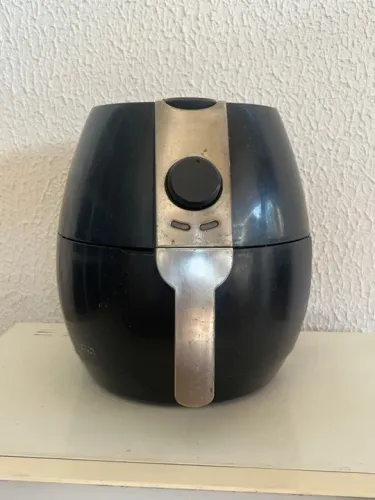 Fritadeira Elétrica BLACK & DECKER Vitafryer - Não Funciona (Para Peças ou Conserto)