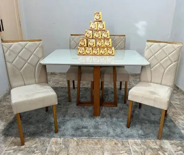 MESA 4 CADEIRAS SEMI MONTADA CADEIRAS EM MADEIRA MACIÇA!!! T264T