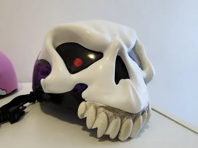 Capacete menino sem detalhes - Modelo Caveira - Compramos em EUA.