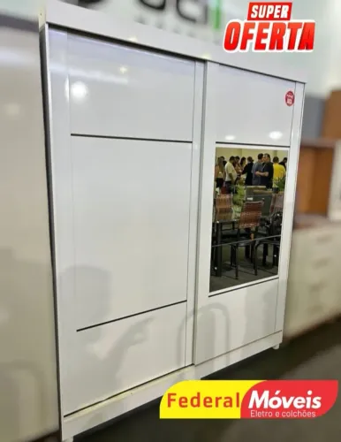Guarda Roupa 2 Portas de correr, 3 Gavetas e Espelho - Praticidade e Estilo no Seu Quarto!