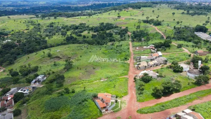Lote localizado no setor Maysa com 391,14 m² - Trindade/GO