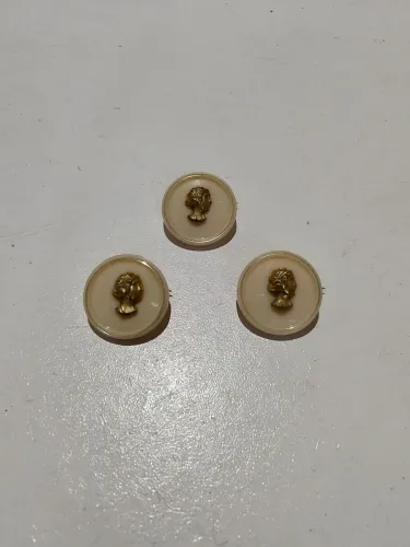 Broches antigos