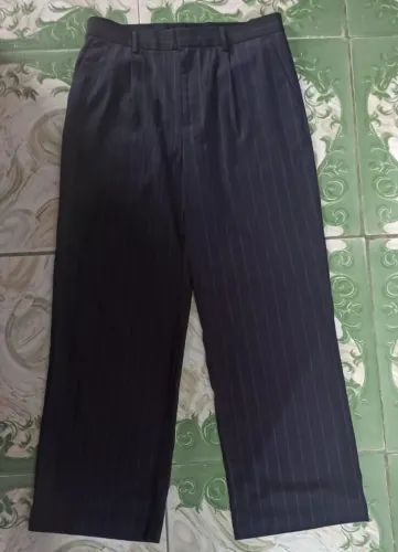 Calça de Alfaiataria Risca de Giz Renner