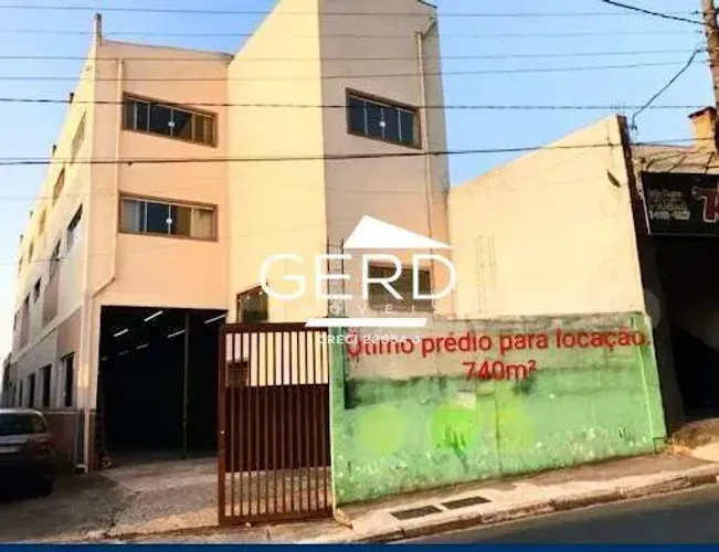 PRÉDIO COMERCIAL / GALPÃO PARA LOCAÇÃO EM CARAPICUÍBA - 742m² CONSTRUÍDOS.