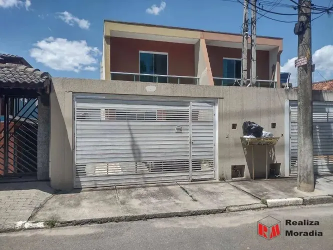 Sobrado Geminado Maravilhoso com Piscina Oportunidade Única!