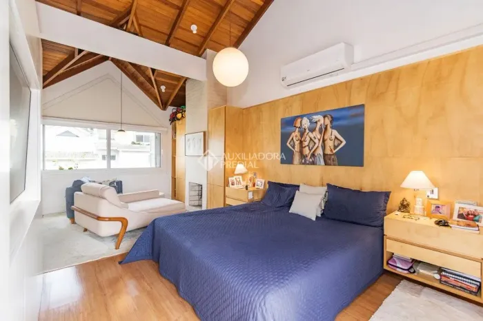 Casa à venda no condomínio Villagio Treviso - Três Figueiras, Porto Alegre
