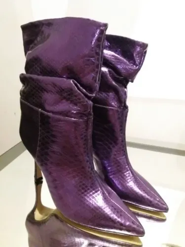 BOTA AREZZO ANKLE BOOT. LILÁS METALIZADA. NOVA. LINDÍSSIMA!