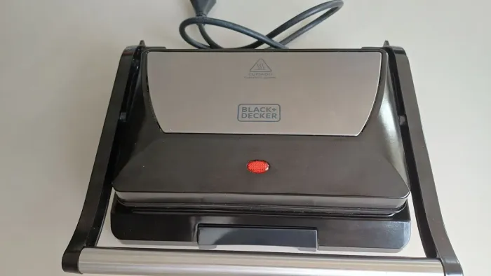 Sanduicheira Grill Black+Decker G800 - Excelente Estado!