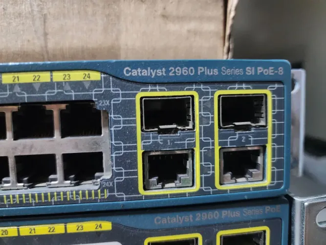 Cisco WS C2960 24PC L 24 Port POE