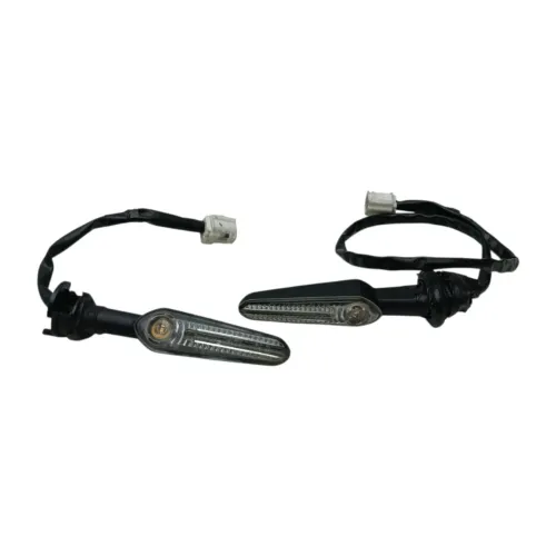 Par Pisca Traseiro Yamaha Mt 03 2021 A 2025 Original