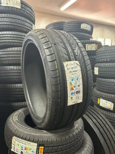 Promoção Pneu 285/35-22 106V XL Onyx Novo( ACEITO CREDISHOP)