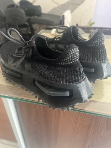Vendo teni adidas NMD S1 BLACK