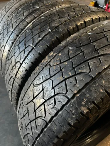 Pneus 255 65 17 Pirelli Scorpions (meia-vida)
