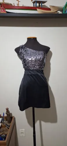 Vestido paetê curto festa 