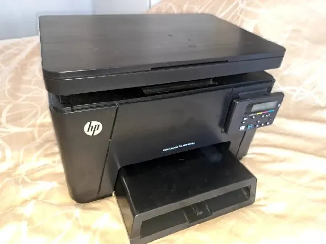 Impressora HP LASER JET COLOR PRO MFP M176n