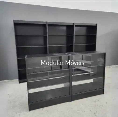 Prateleiras + 2 Vitrines - MDF Preto