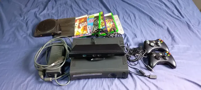 Xbox 360 Completo com Kinect e Jogos
