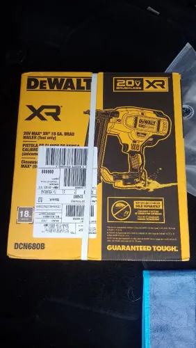Pinador a bateria dewalt