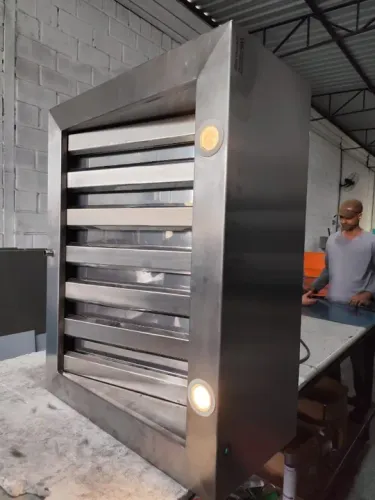 Coifa Industrial em Aço Inox - Ideal para Cozinhas Profissionais