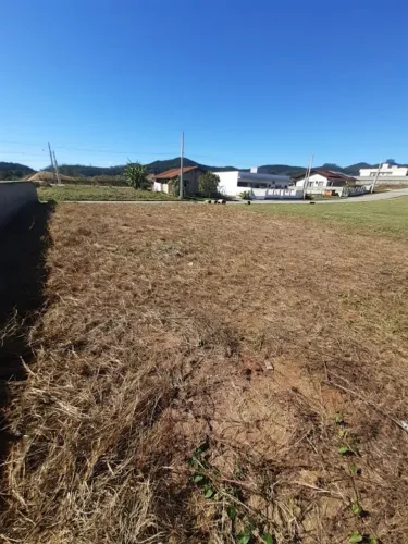 Terreno Amplo