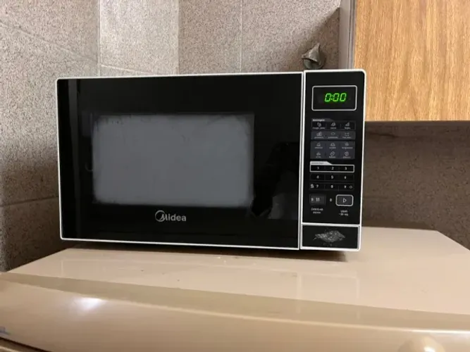 Microondas Midea 20L, Branco