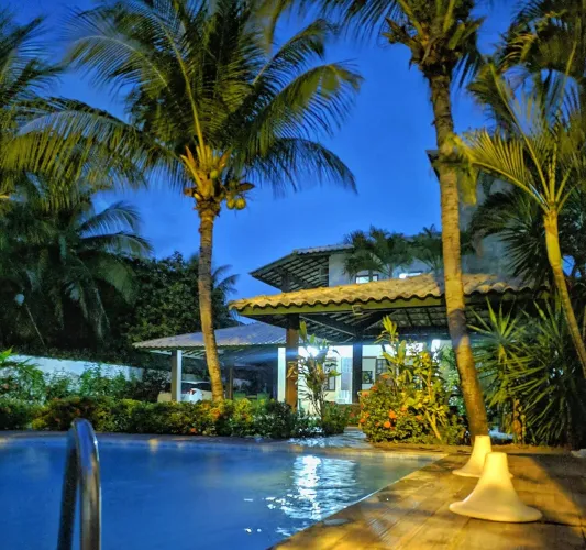 Excelente Casa 4/4 locacao em Guarajuba, 200m da praia! Temporada, março, abril, maio...