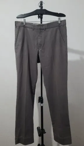 Calça Social Cinza Nº 44, bonita, original, bem confortável, tecido macio e leve.